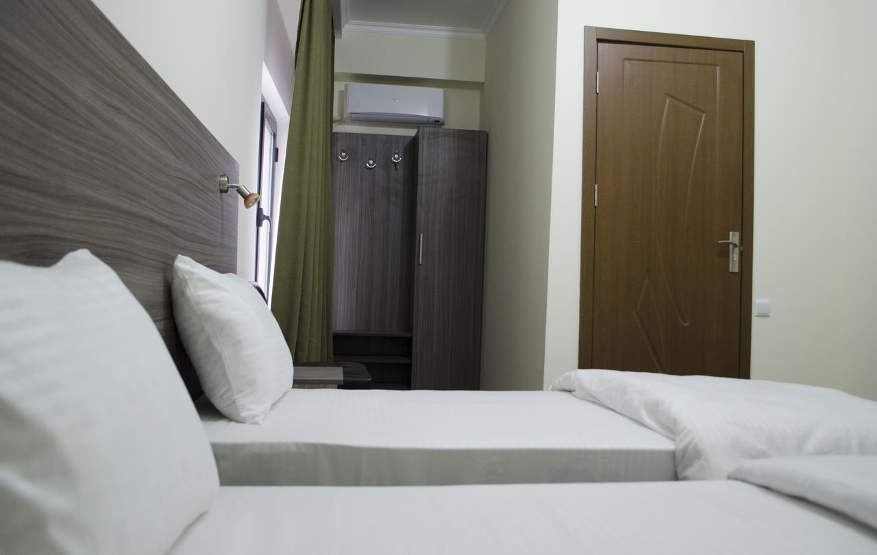 Hotel M9 Tbilisi ภายนอก รูปภาพ